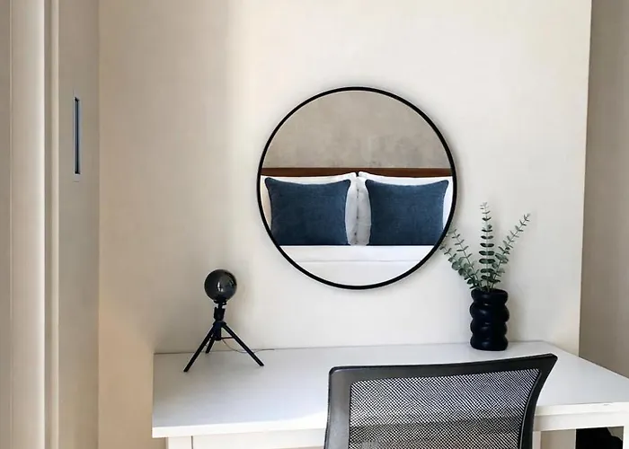 Park Mckinley West Classic Luxury 1br مانيلا